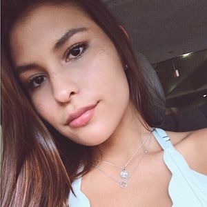 Meet your Posher, Regina